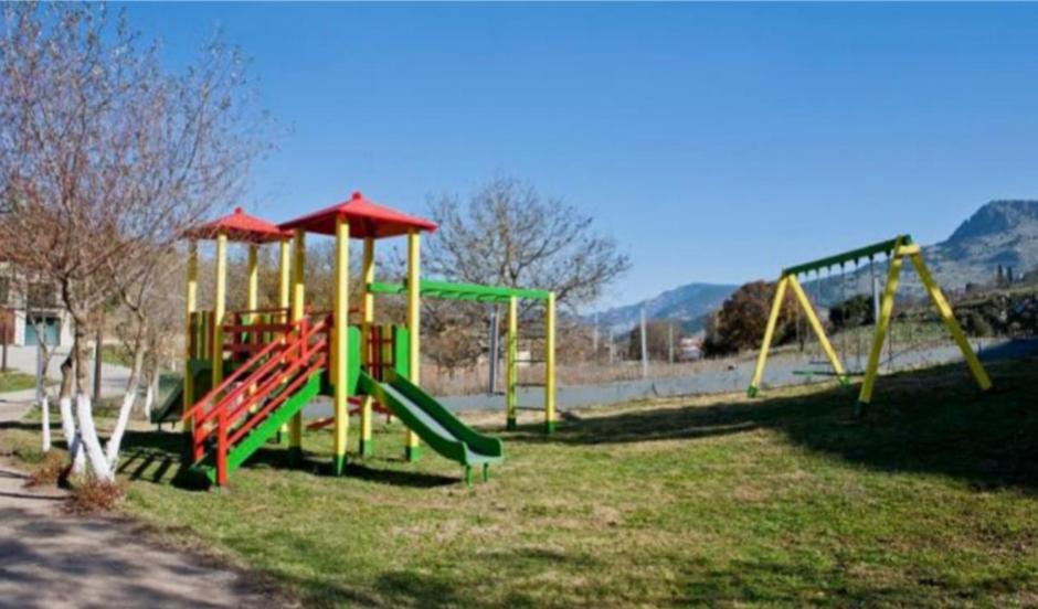 All Seasons Πέτρινες Παραδοσιακές Κατοικίες Kalavryta Exterior foto